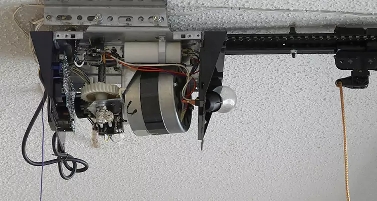 Emergency Garage Door Opener Repair in Sebastian, FL